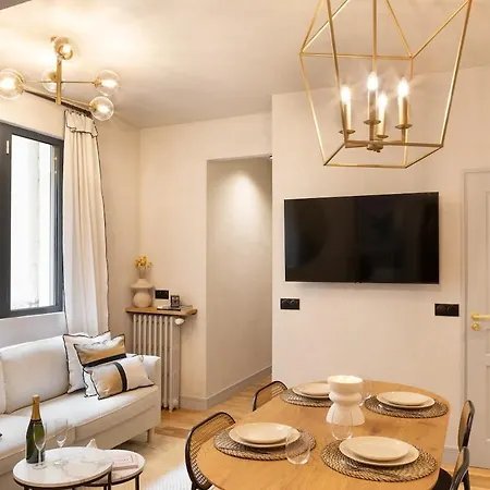 75 D'architecte Entierement Renove Lägenhet *
